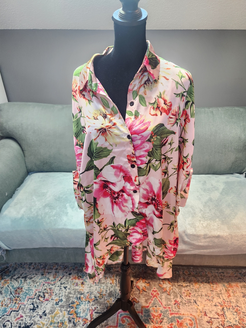 Eva Freedom Floral Button-Front Hi-lo Satin Blouse Pink Large New NWT Boutique!